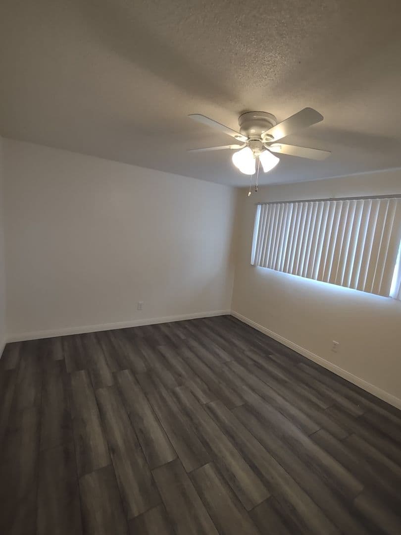 Riverside Apartment: 3508 Lou Ella Lane