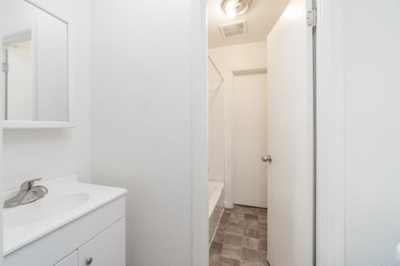 Indio Apartment: 82435 Requa Ave
