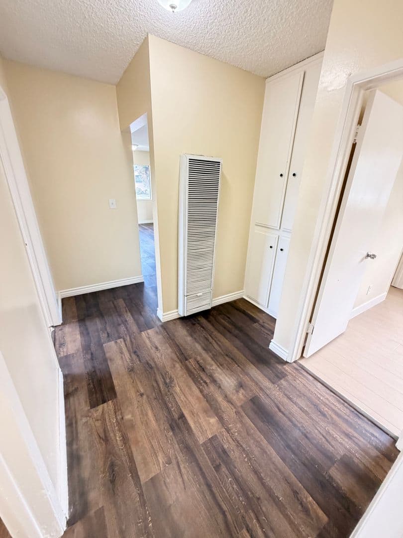 Lawndale Apartment: 14525 Firmona Avenue