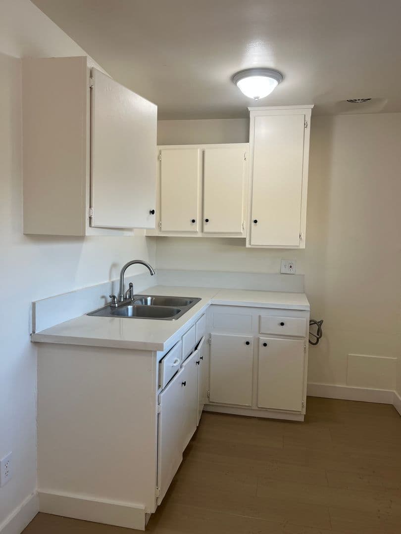 San Bernardino Apartment: 757 N. H Street