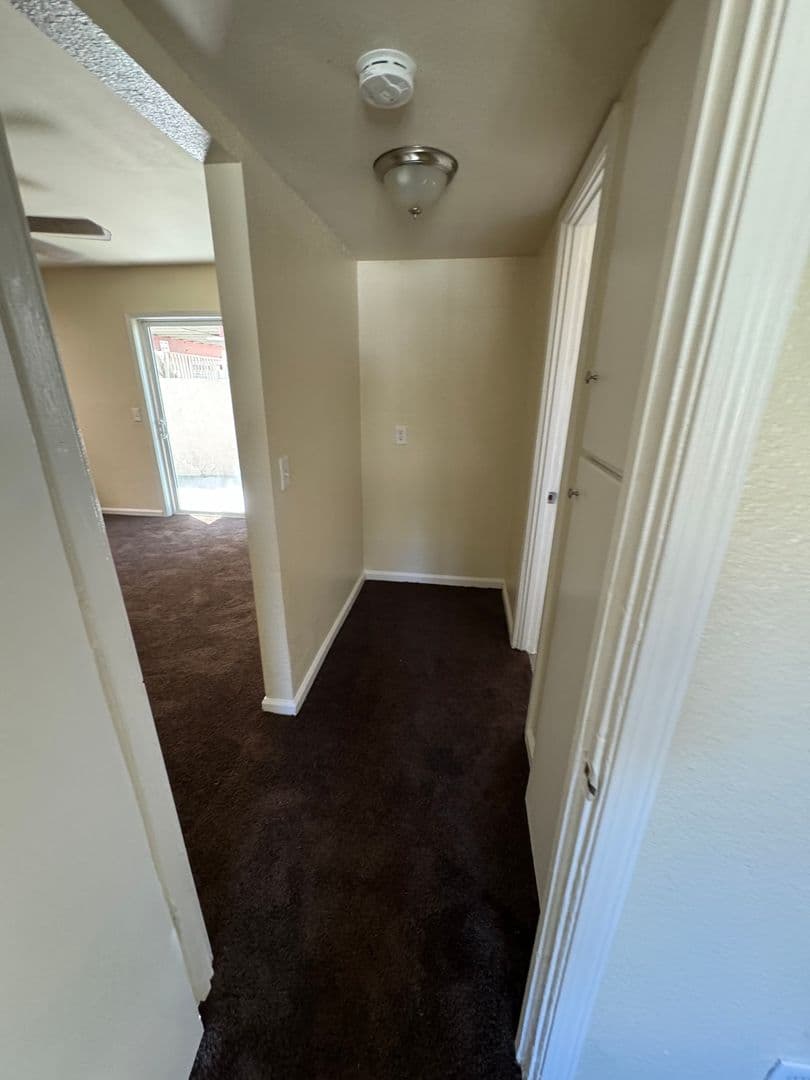 Indio Apartment: 82435 Requa Ave