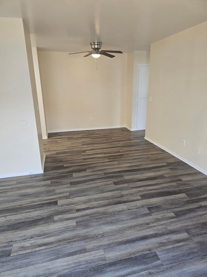 Riverside Apartment: 4631 Hedrick Ave