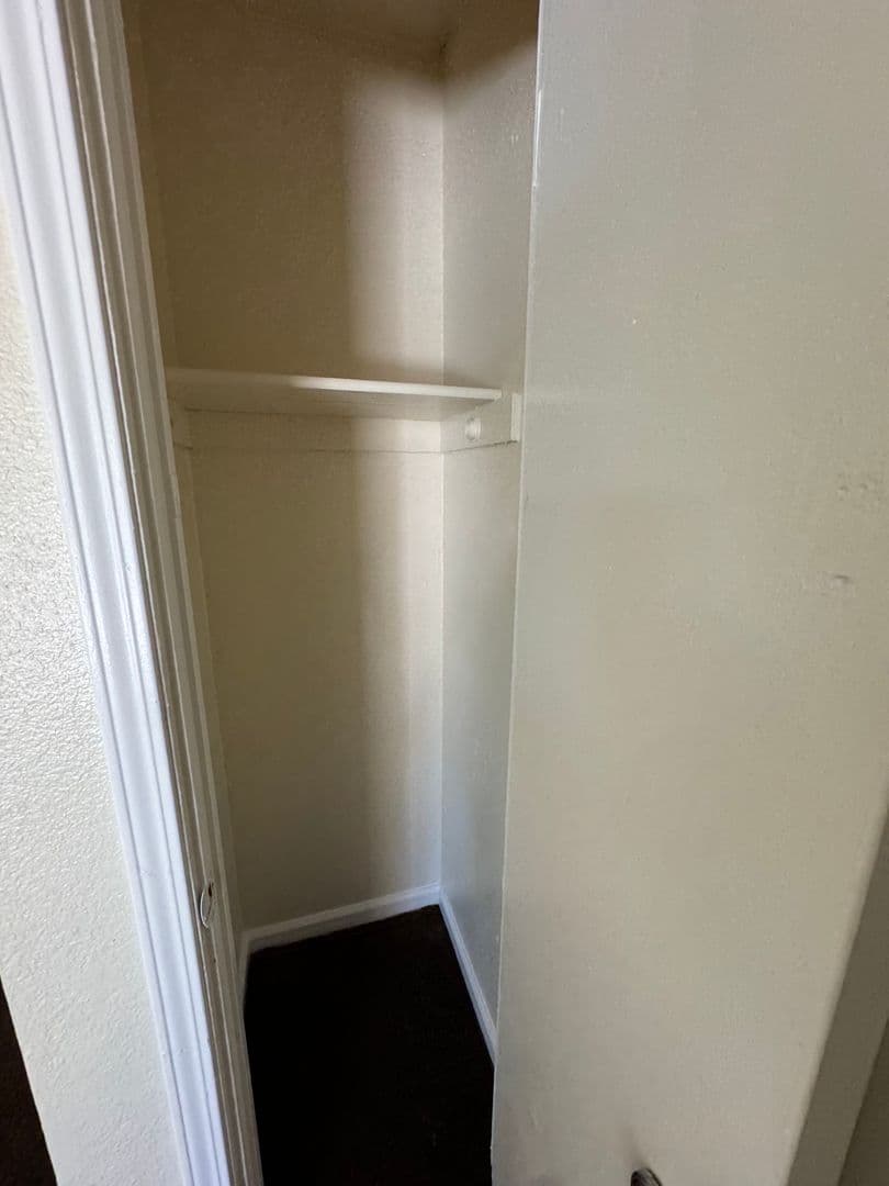 Indio Apartment: 82435 Requa Ave