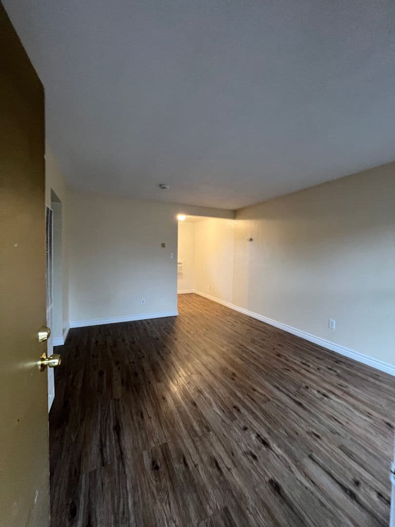 San Bernardino Apartment: 757 N. H Street