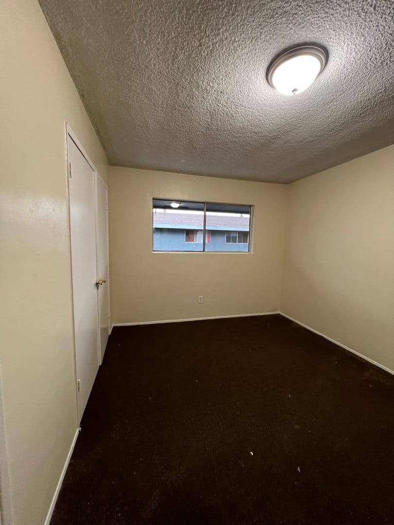 San Bernardino Apartment: 757 N. H Street