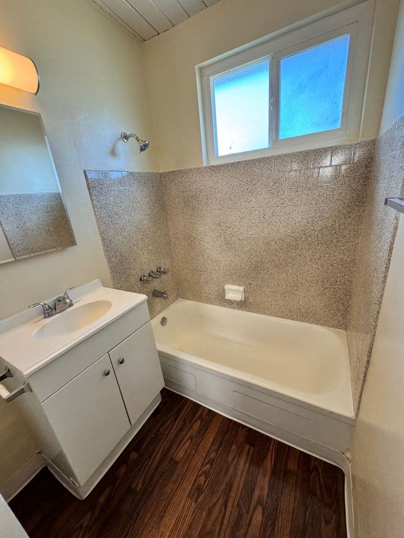 San Bernardino Apartment: 622 W. 21st Street