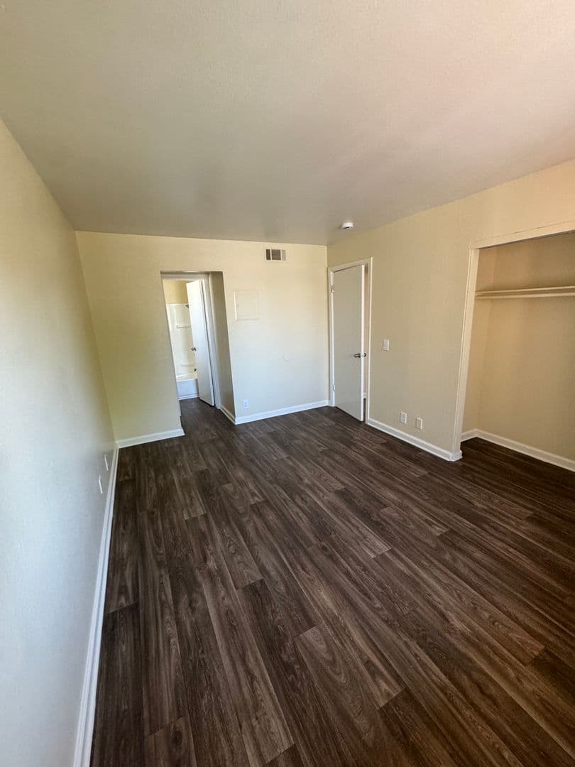 Indio Apartment: 82435 Requa Ave