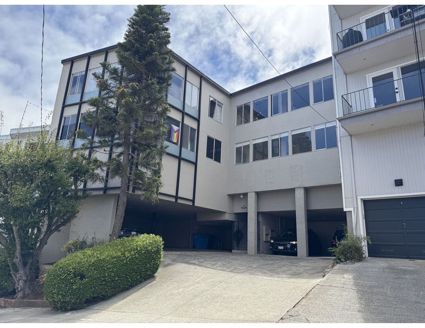 San Francisco Apartment: 47 Seward St.
