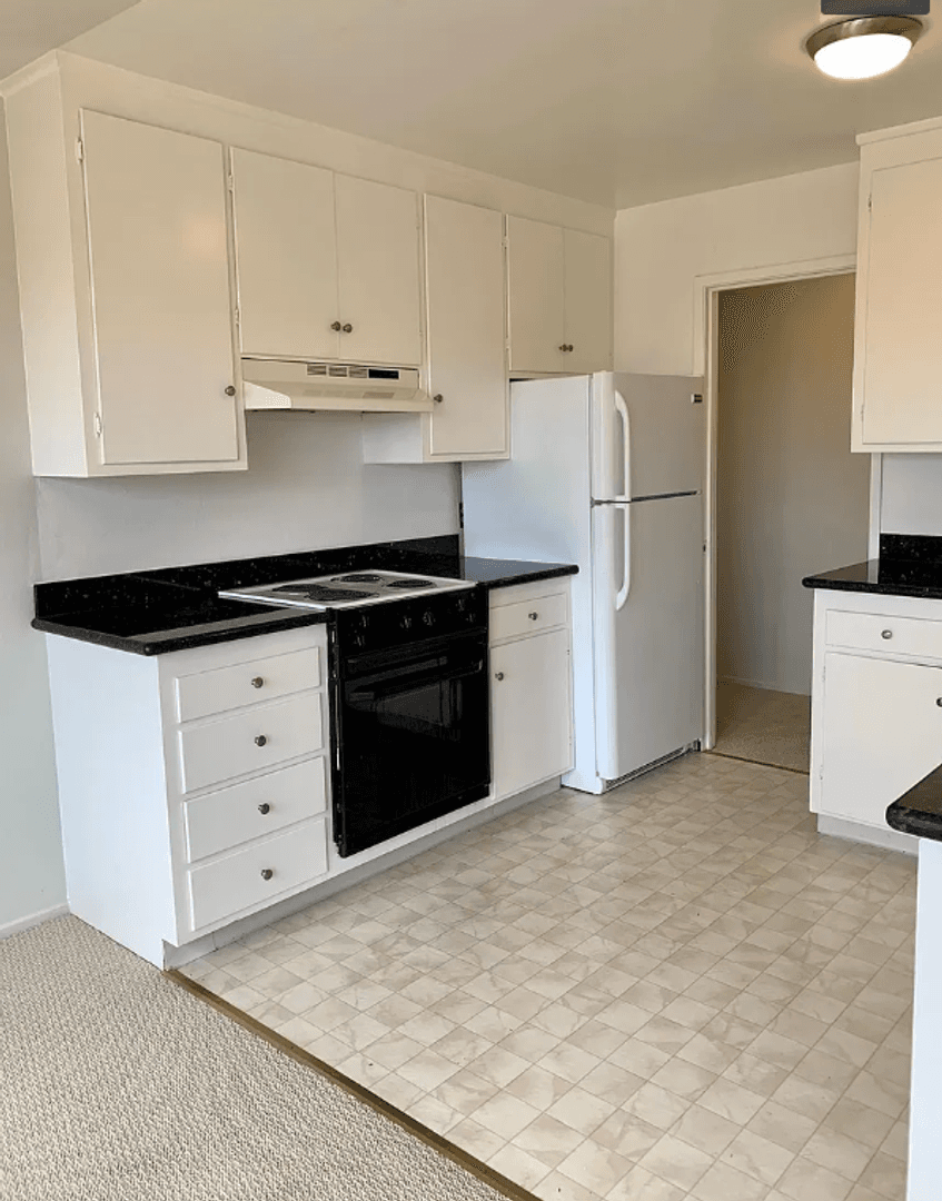San Francisco Apartment: 47 Seward St.