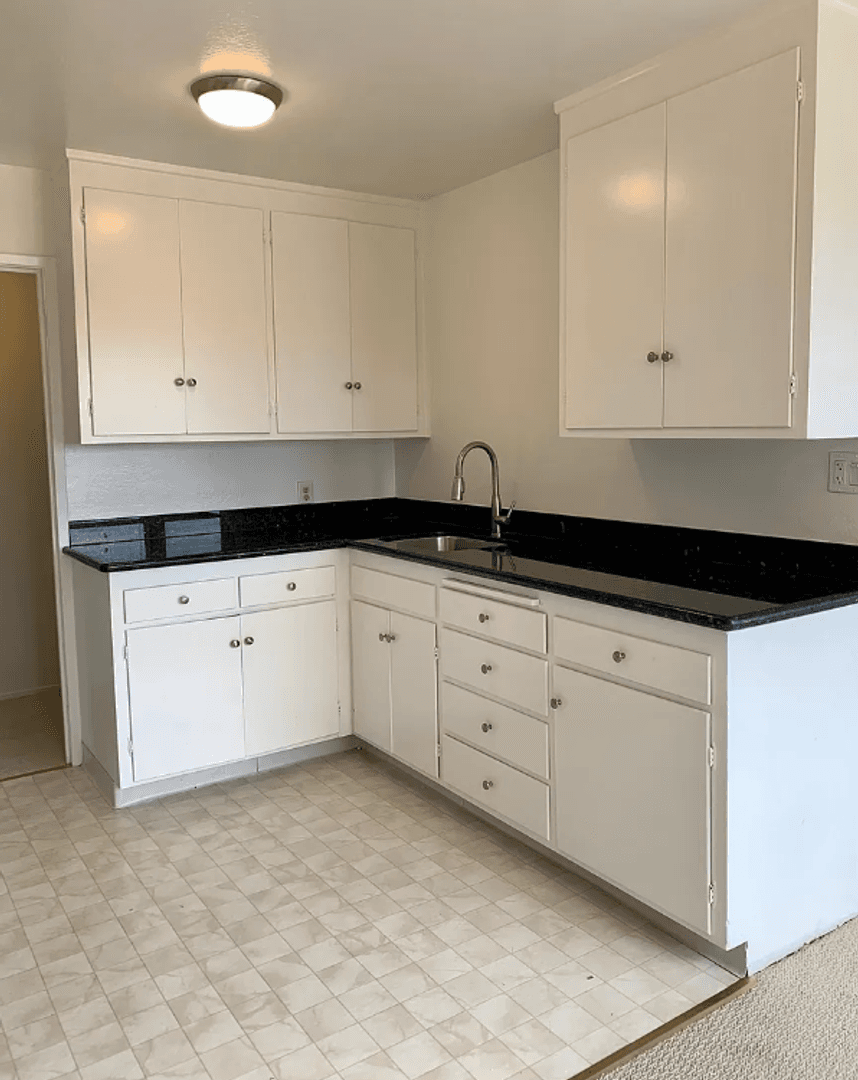 San Francisco Apartment: 47 Seward St.