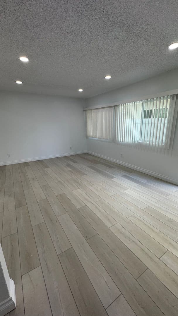 Torrance Apartment: 2107 Sepulveda