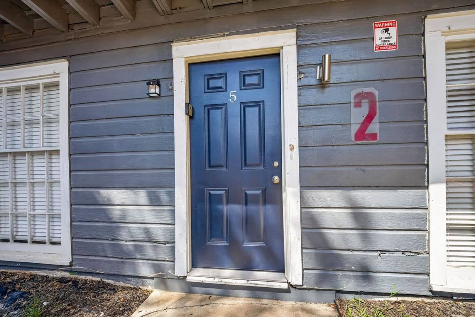 Houston Apartment: 2420 McDuffie St.