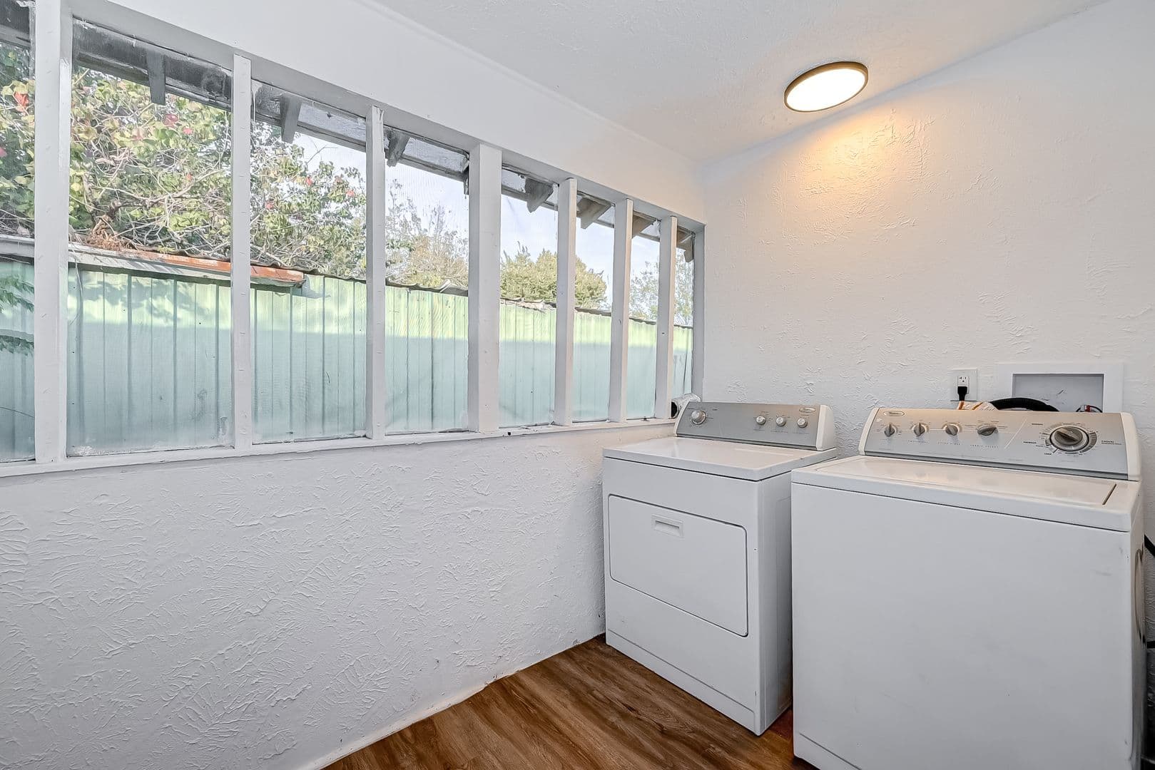 Houston Apartment: 6420 Conley St.