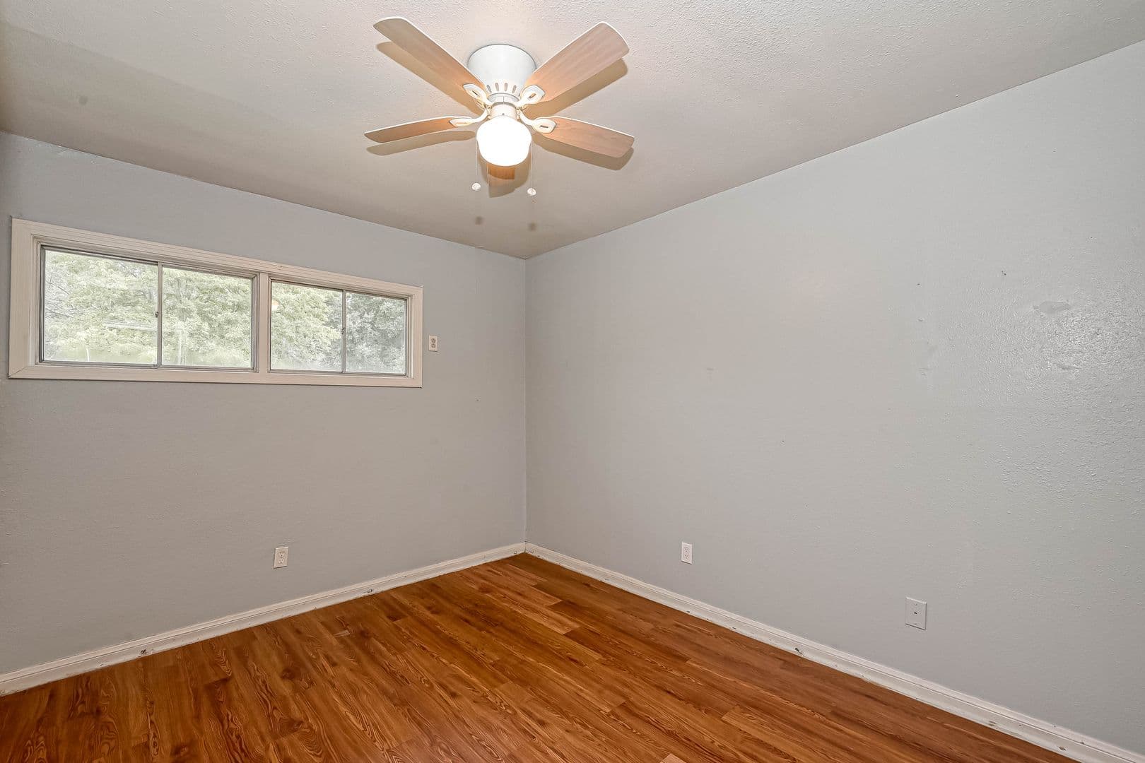 Houston House: 5707 Lakefield Dr.
