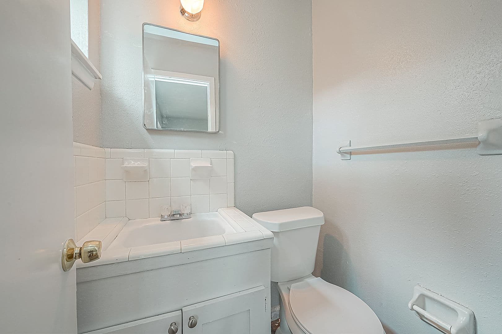 Houston House: 5646 Cedarburg Dr.