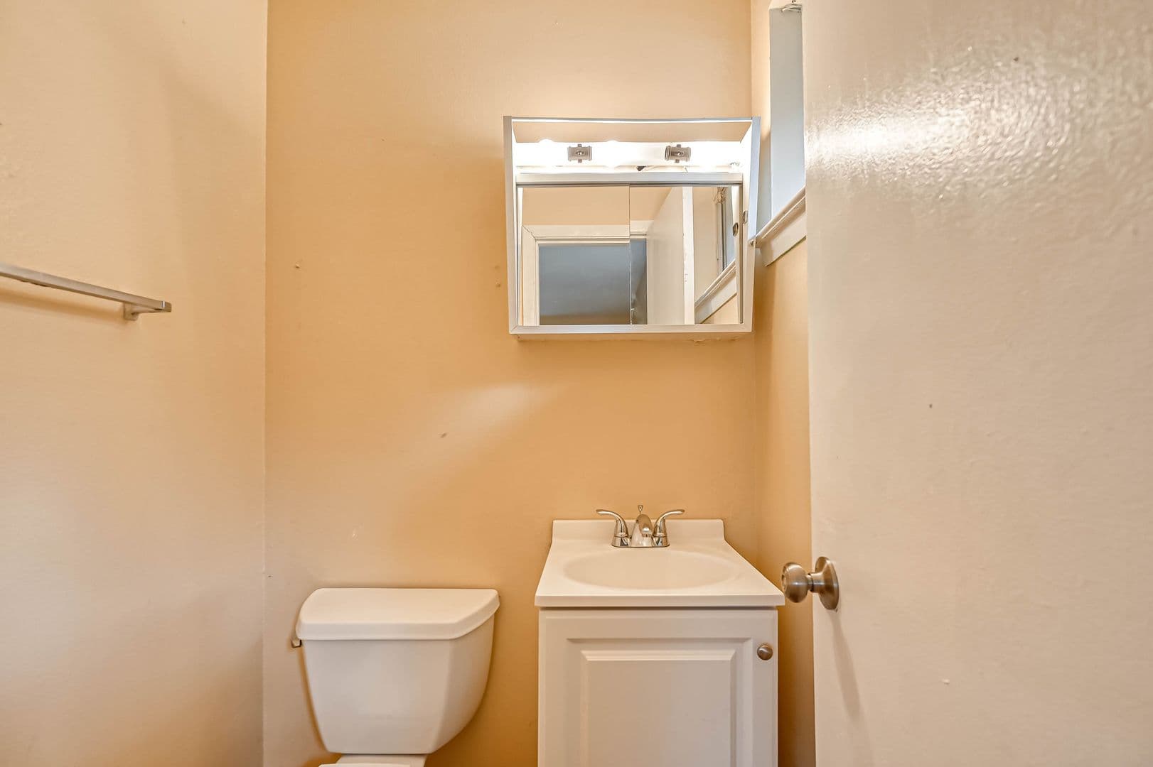 Houston House: 14427 Campden Hill Rd.