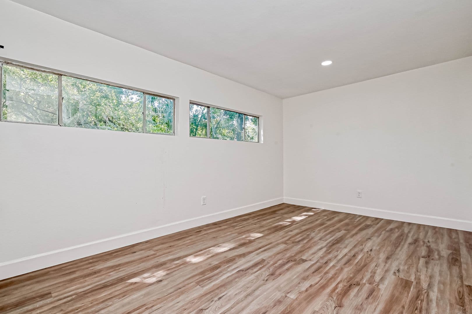 Houston Apartment: 5609 Denmark St.