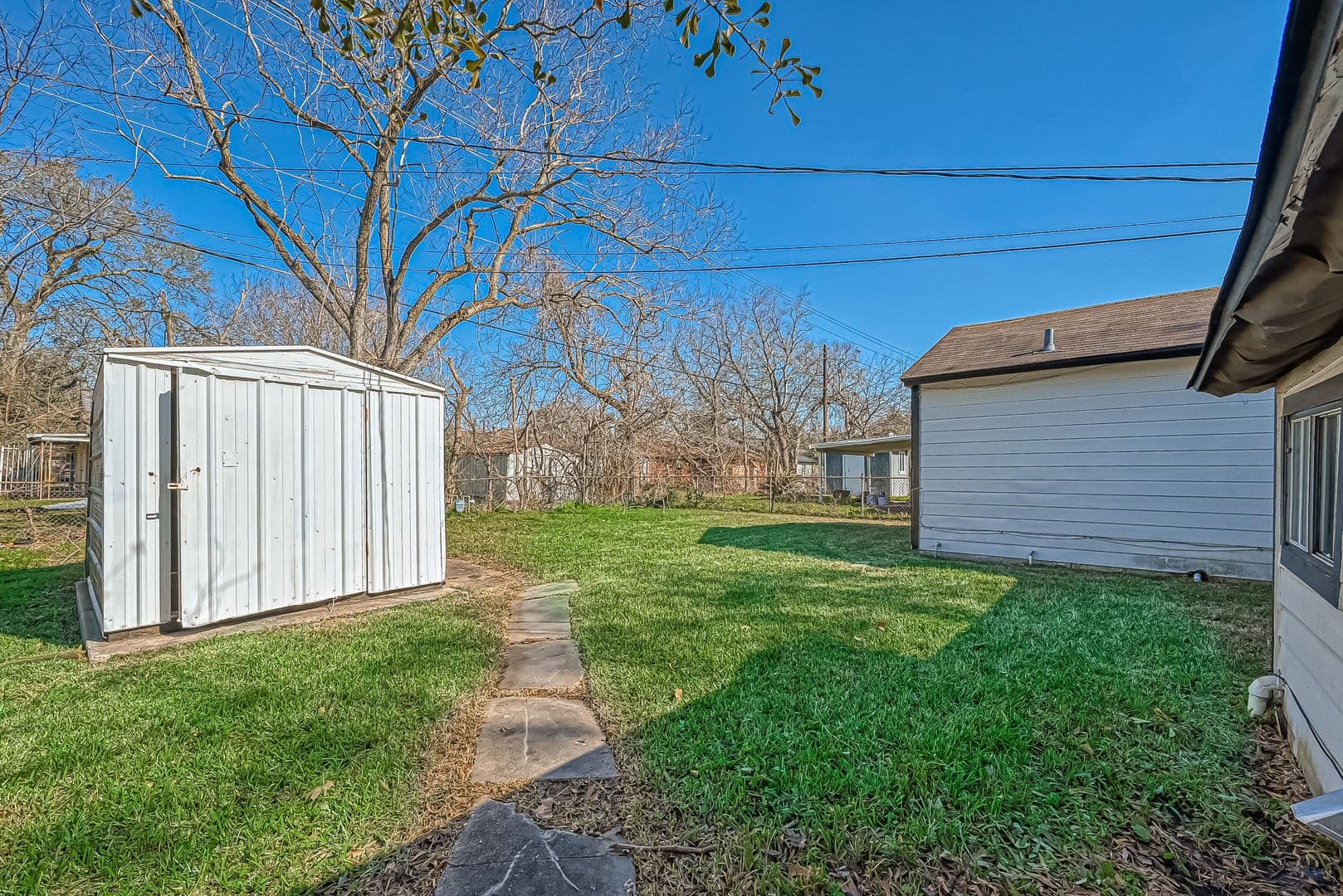 Houston House: 4905 Brinkley St.