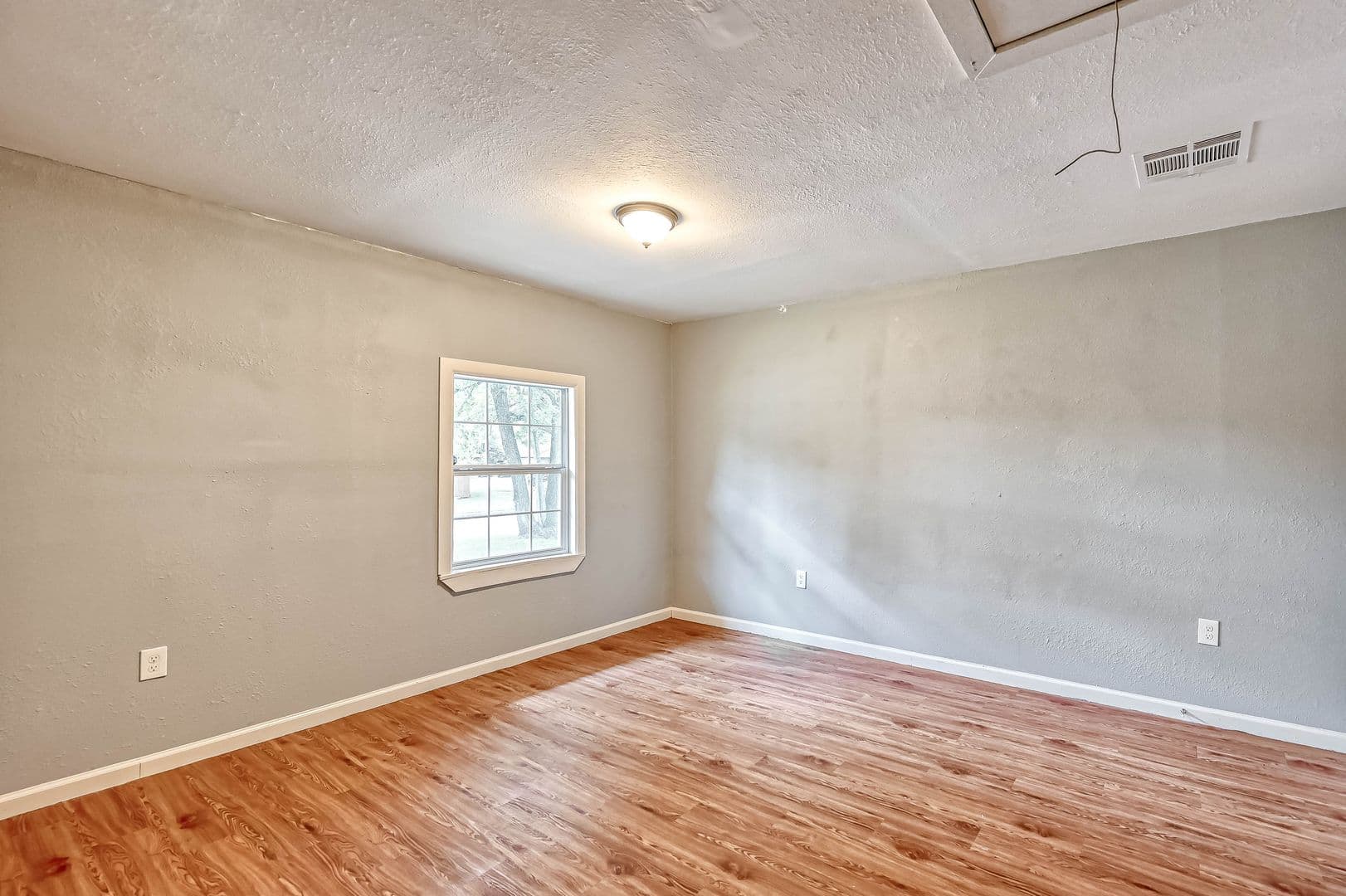 Houston House: 14427 Campden Hill Rd.