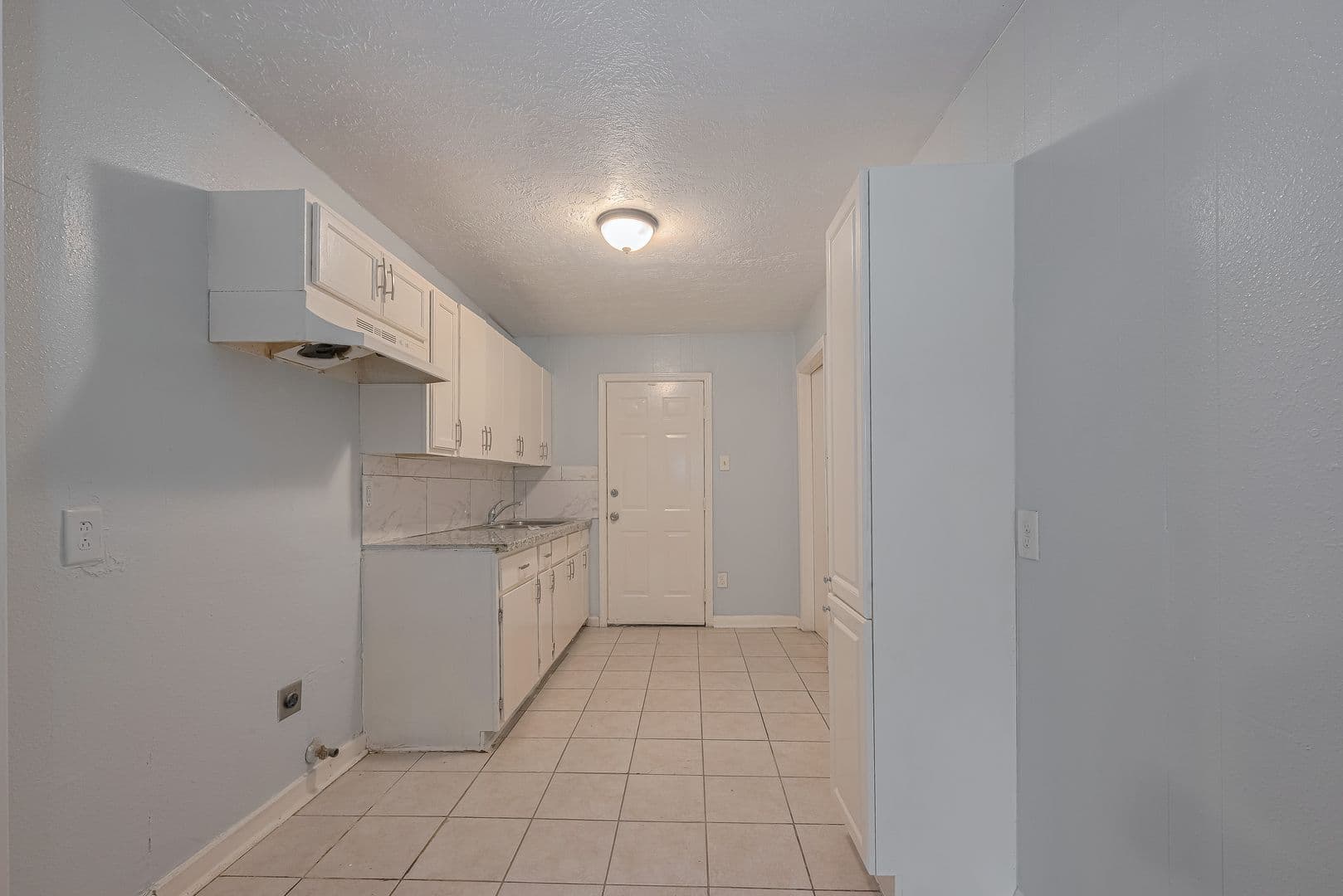 Houston House: 4906 Larkspur St.
