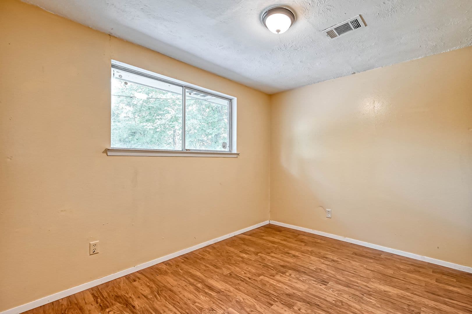 Houston House: 14427 Campden Hill Rd.