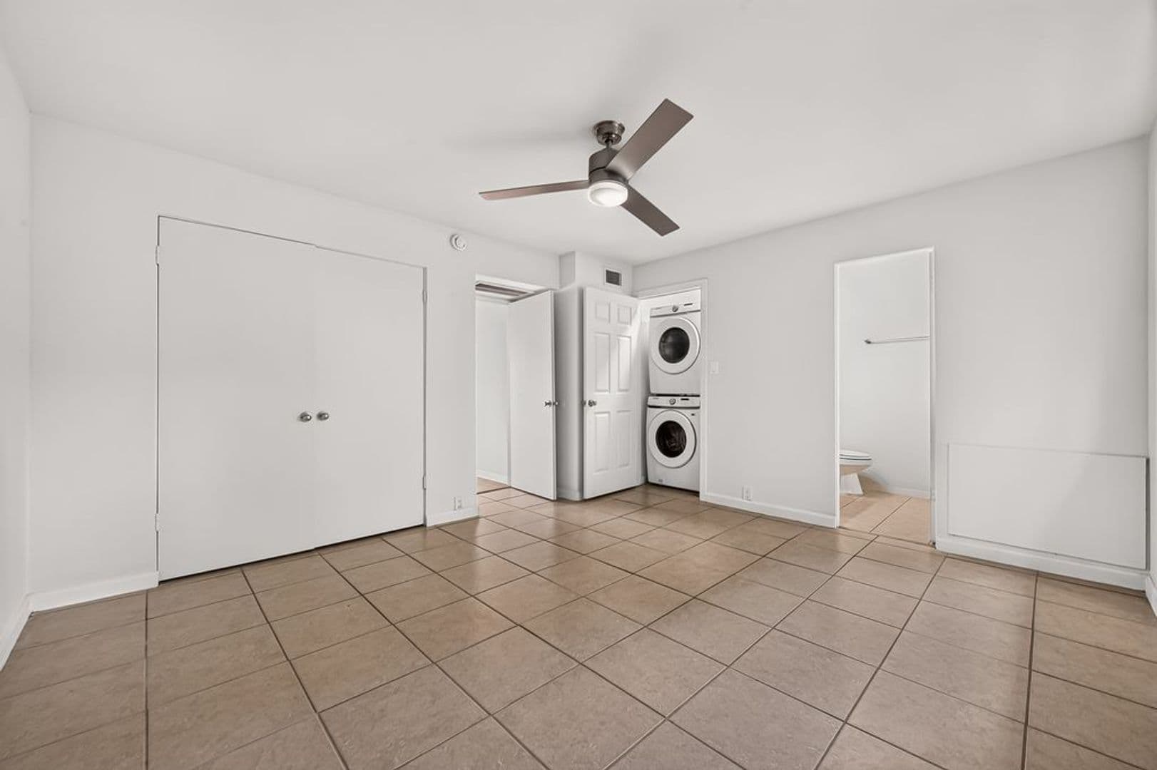 Houston Apartment: 306 Hawthorne St.