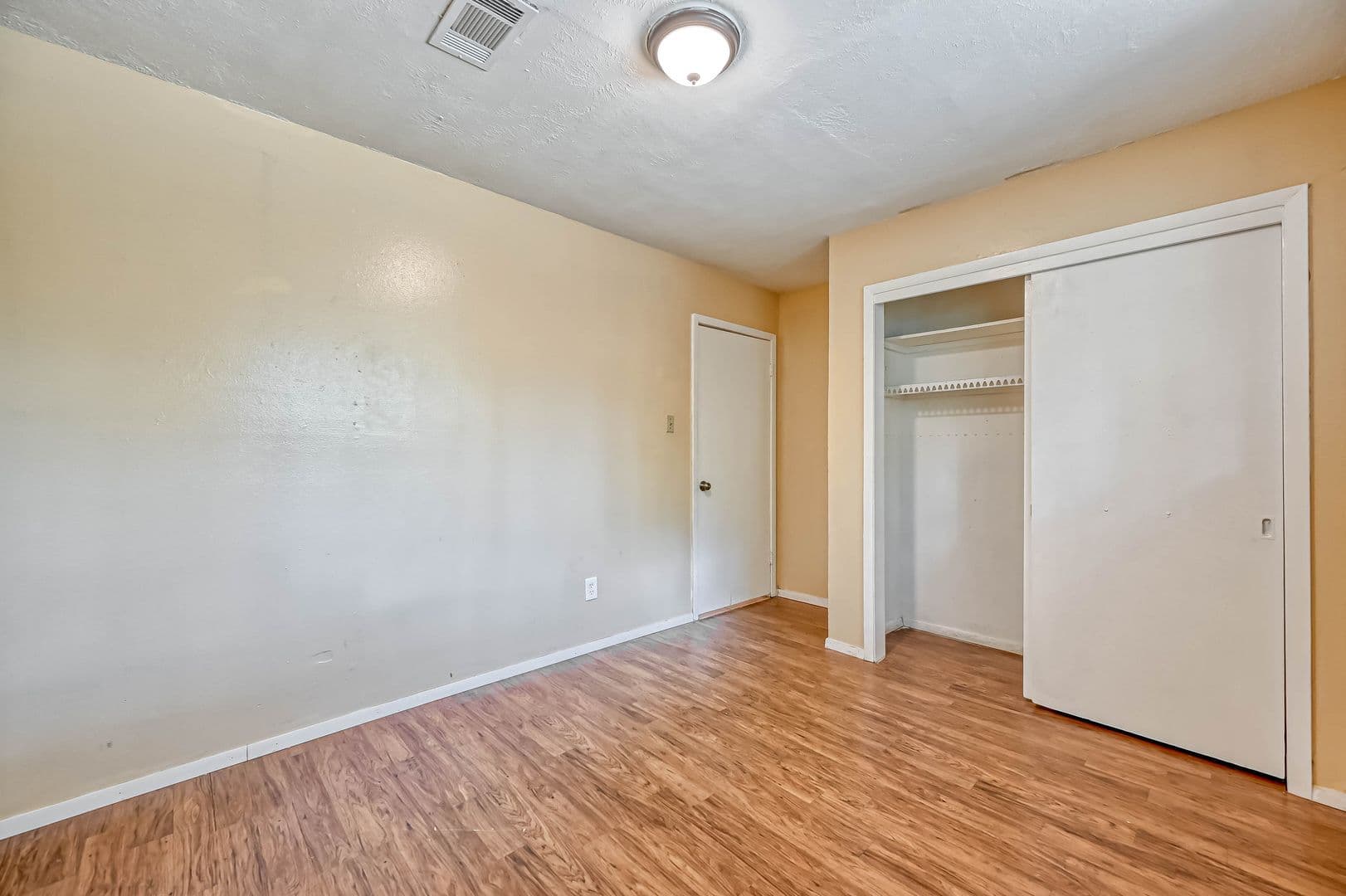 Houston House: 14427 Campden Hill Rd.