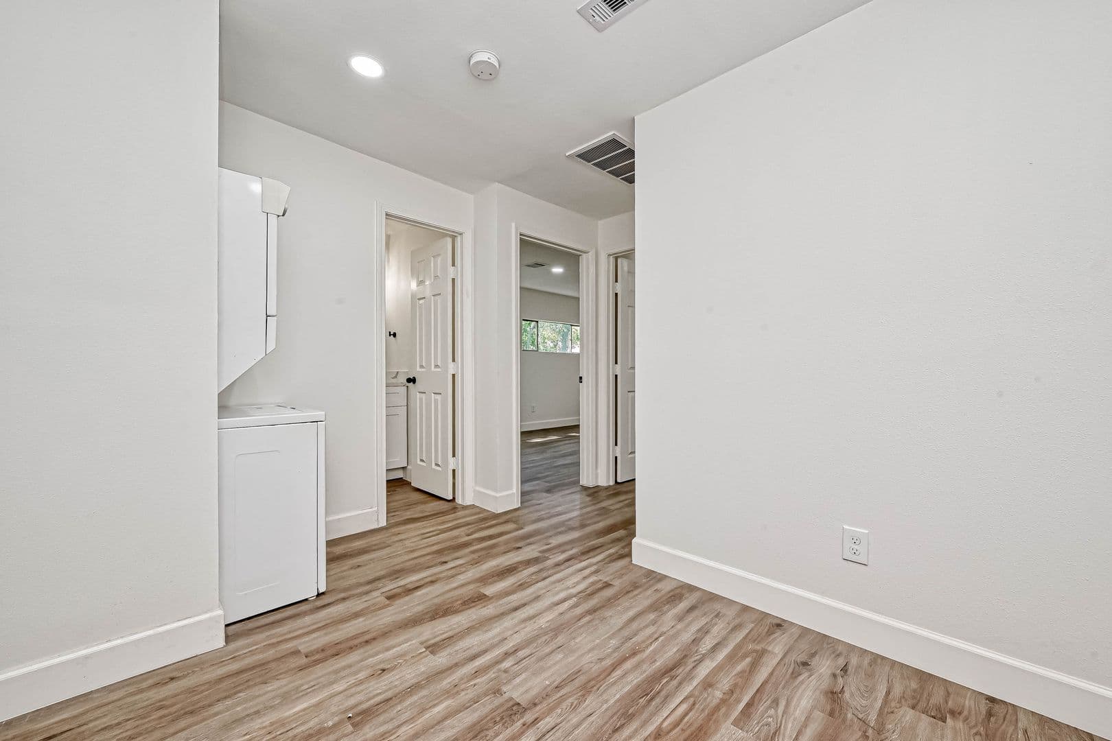 Houston Apartment: 5609 Denmark St.