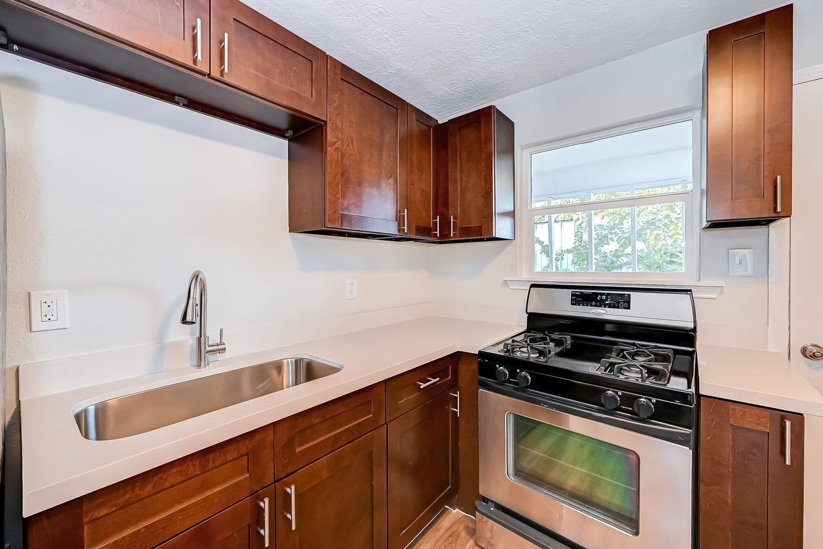 Houston Apartment: 6420 Conley St.