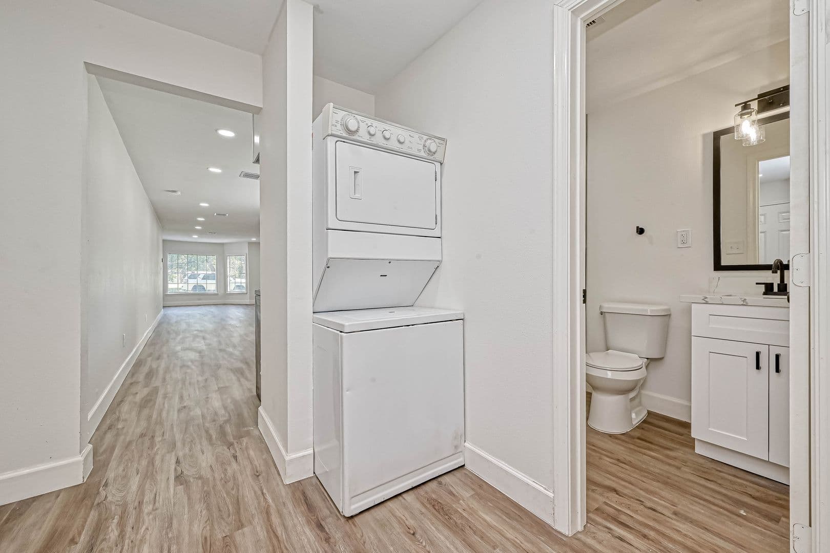 Houston Apartment: 5609 Denmark St.