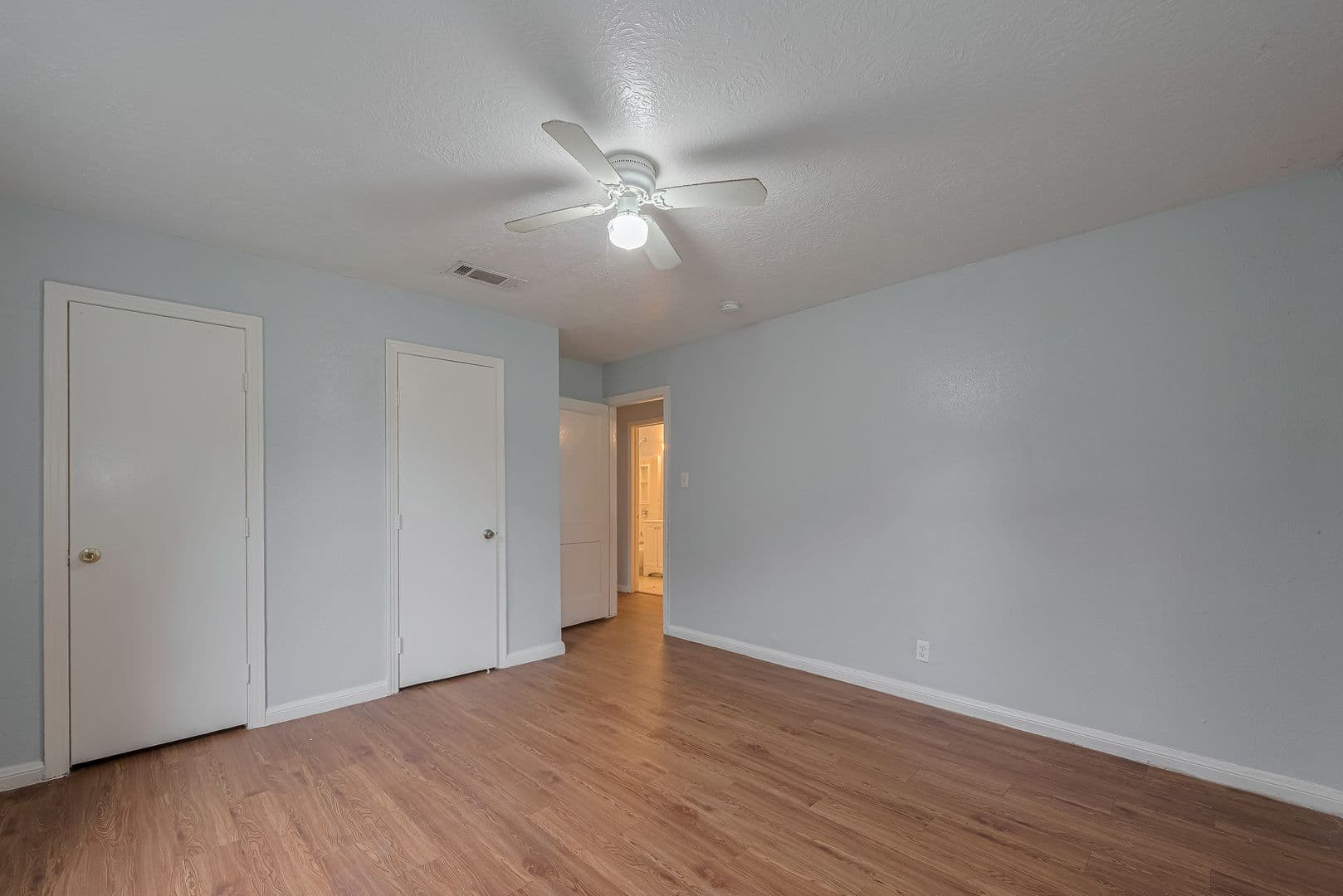 Houston House: 4906 Larkspur St.
