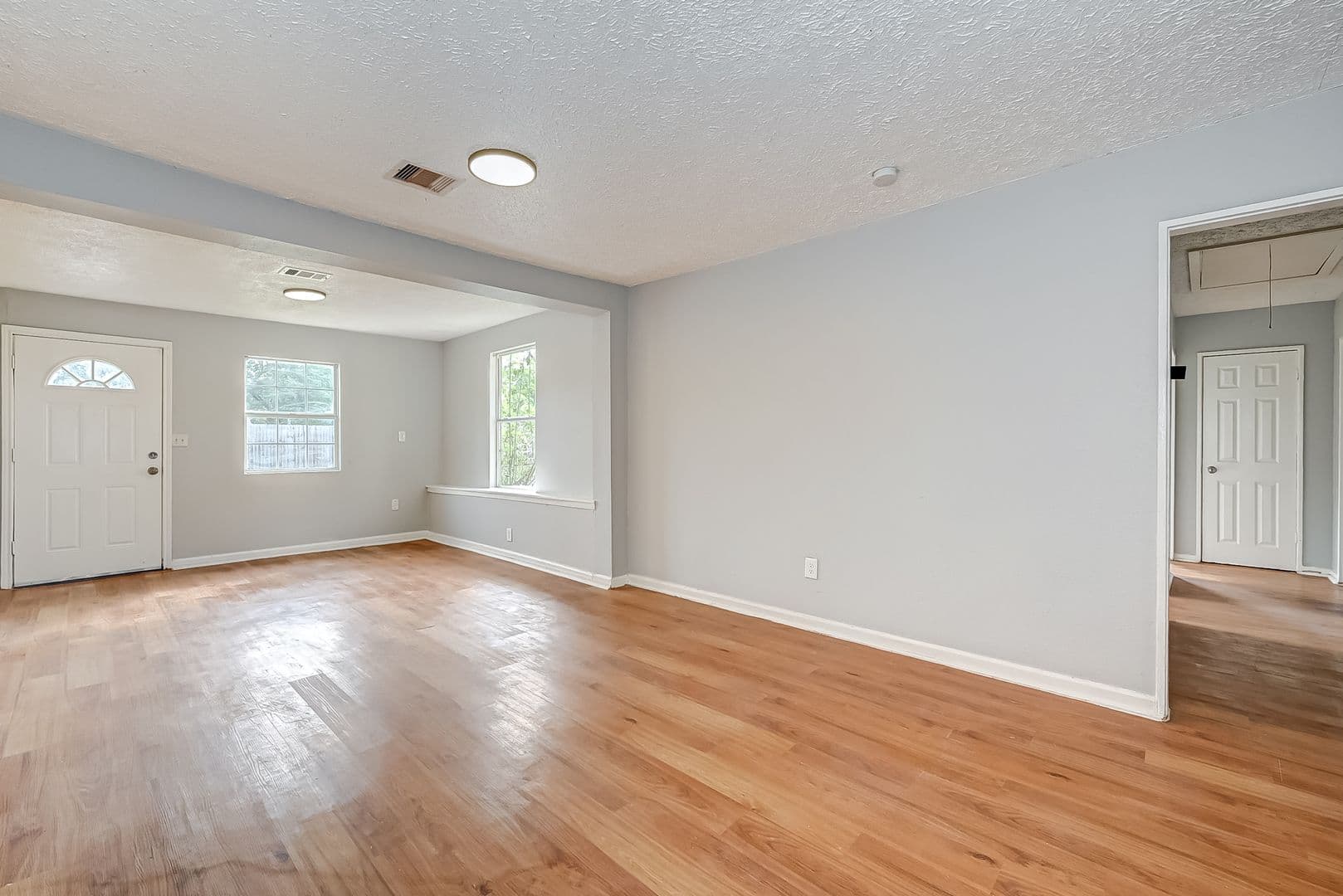 Houston House: 7946 Jutland Rd.