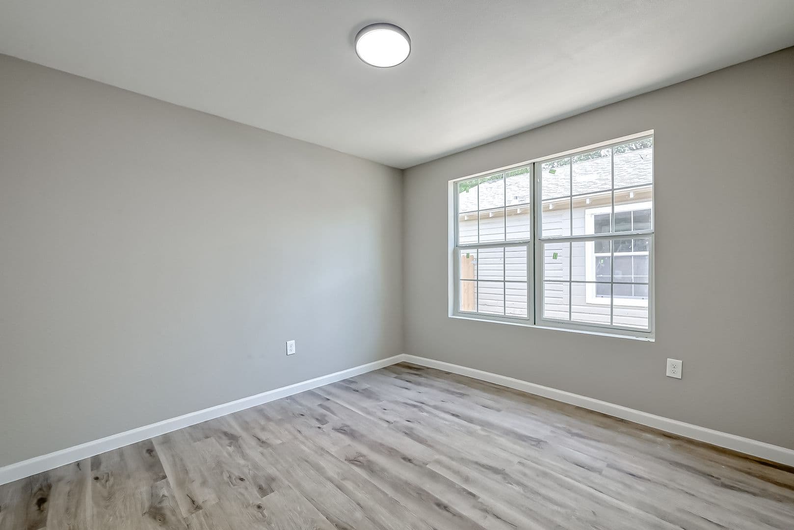 Houston Apartment: 3270-3274 Reeves St.