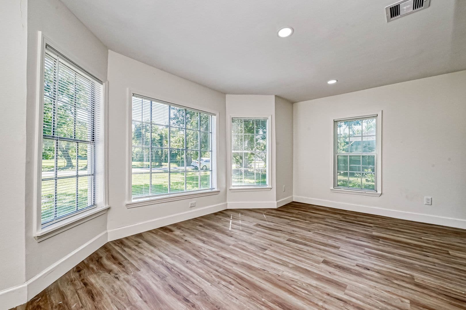 Houston Apartment: 5609 Denmark St.