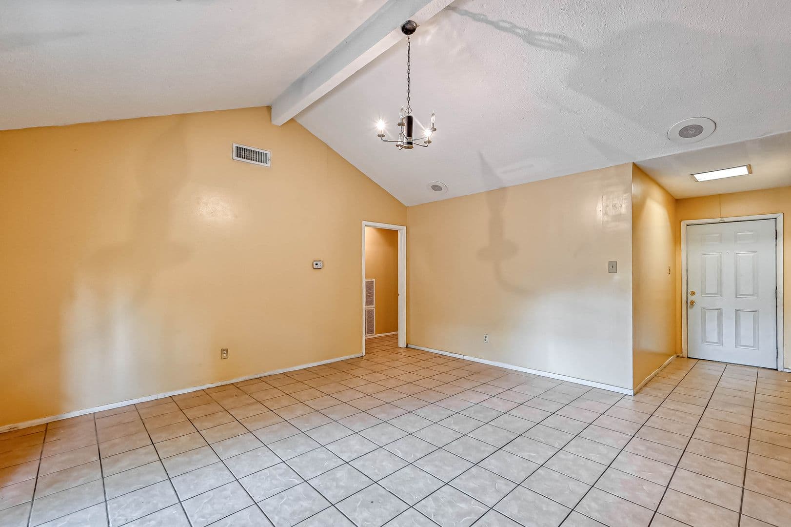 Houston House: 14427 Campden Hill Rd.