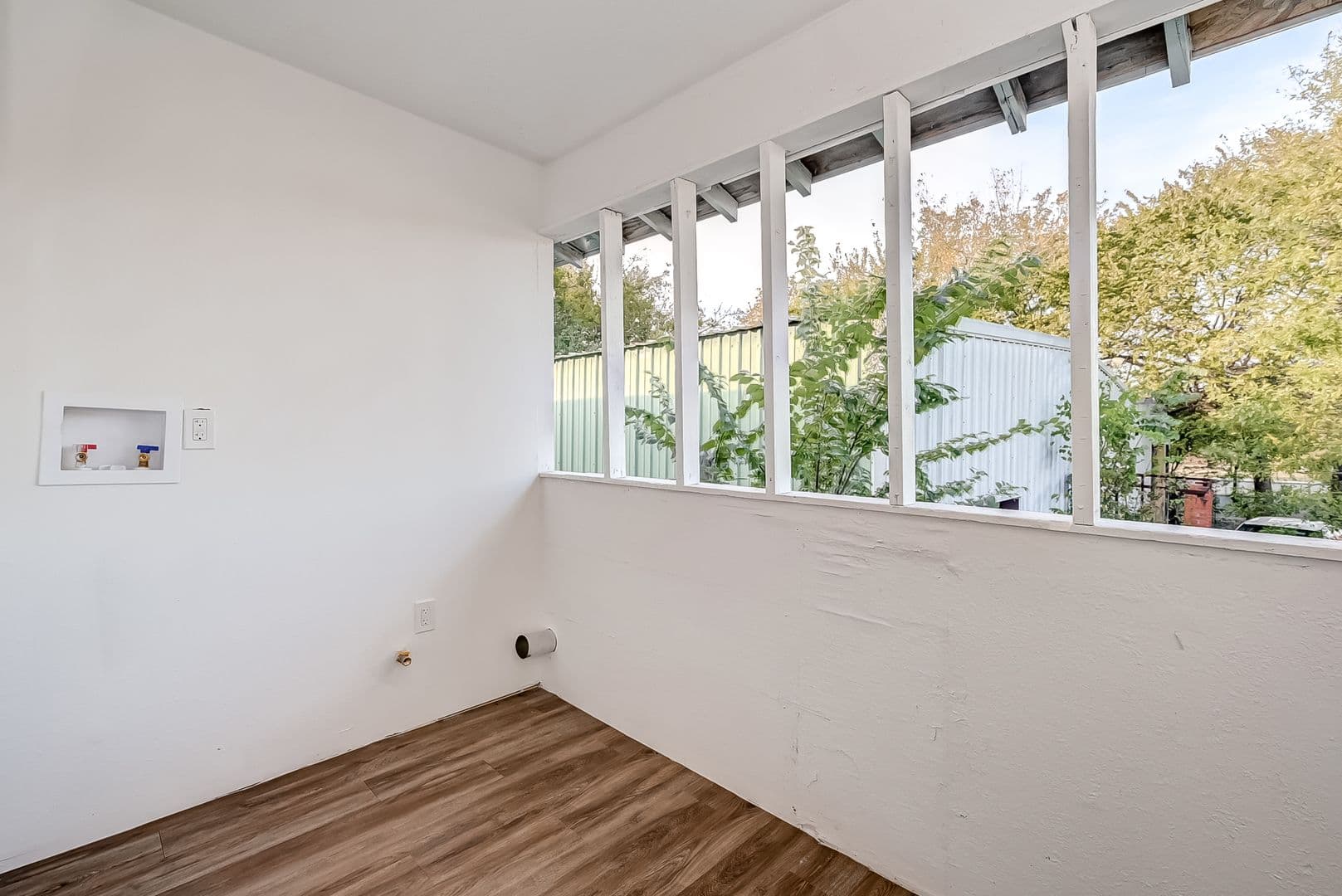 Houston Apartment: 6420 Conley St.