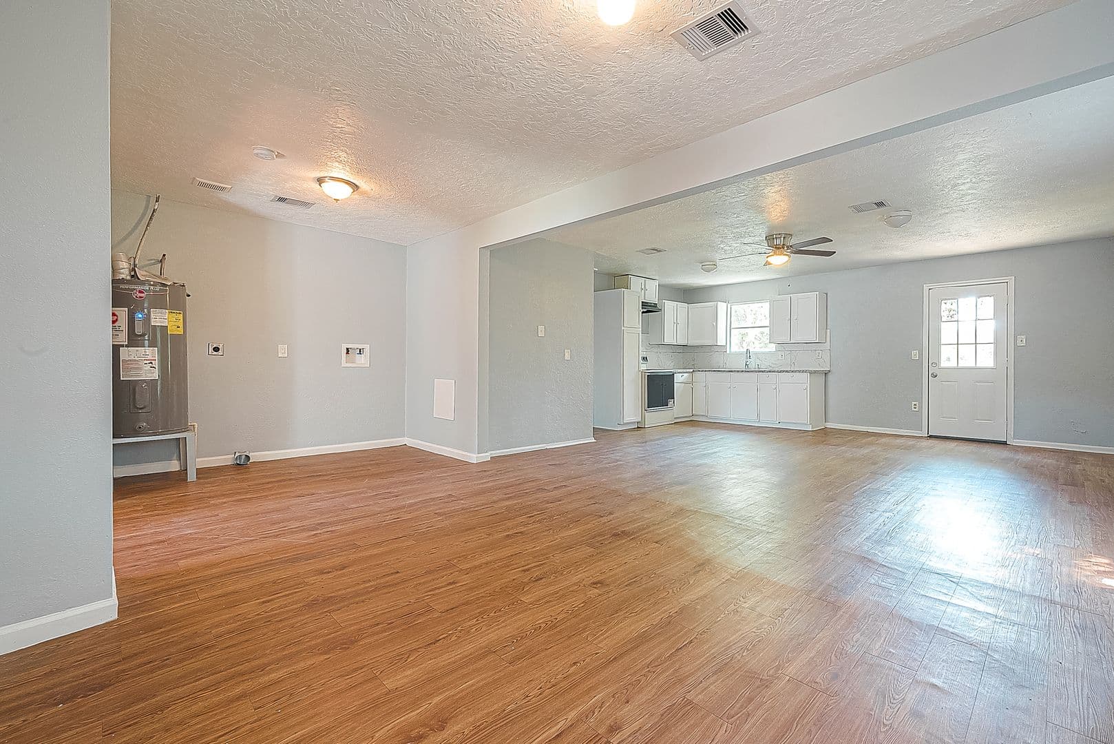 Houston House: 4810 Carmen St.