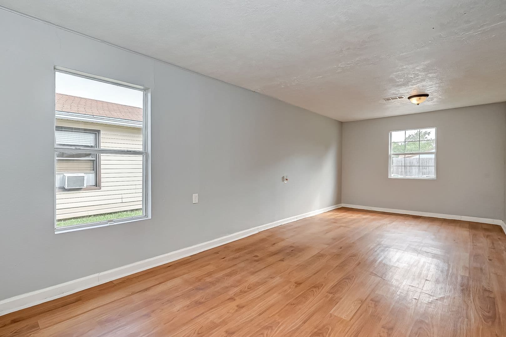 Houston House: 7946 Jutland Rd.