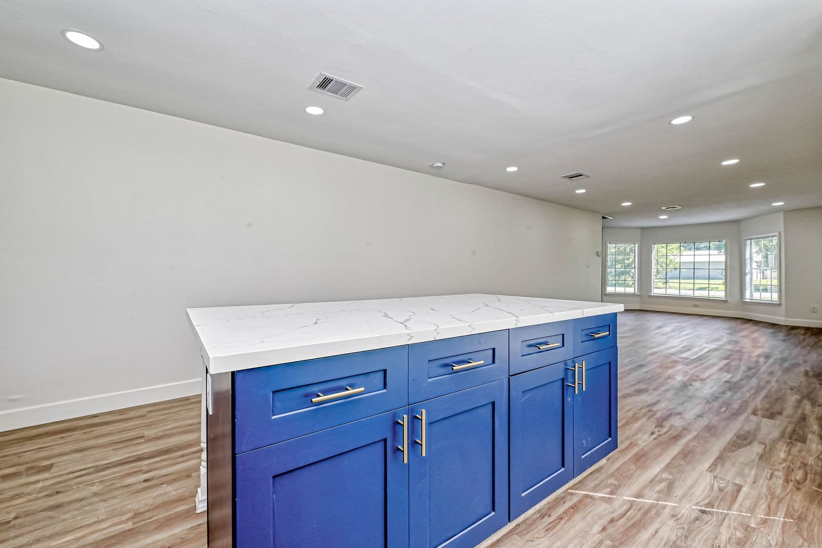 Houston Apartment: 5609 Denmark St.