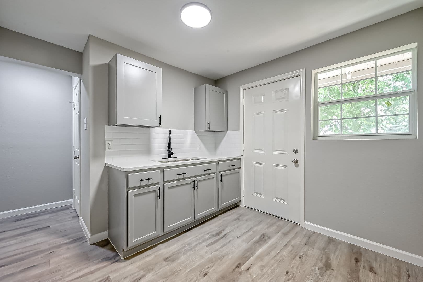 Houston Apartment: 3270-3274 Reeves St.
