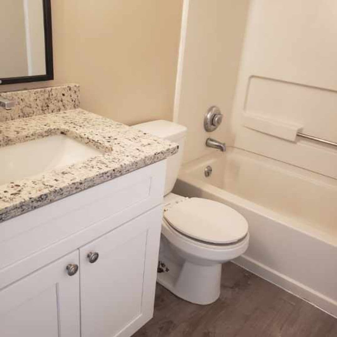 Garner Townhome: 302 Kentucky Drive