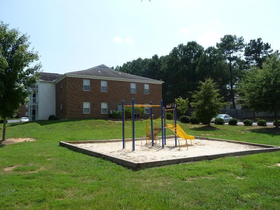Zebulon Apartment: 601-609 Worth Hinton Rd.