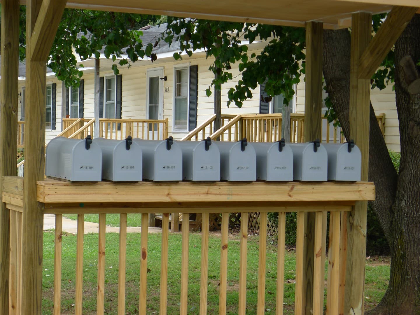 Warrenton Apartment: 103-121 Deer Run Dr.