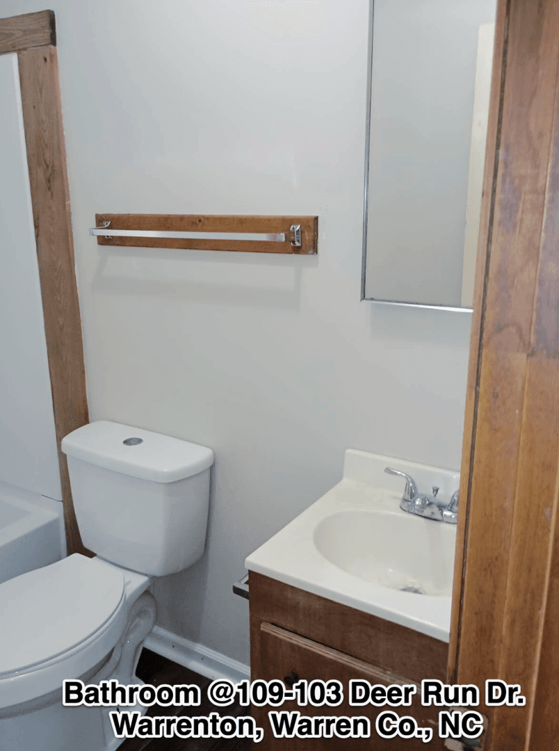 Warrenton Apartment: 103-121 Deer Run Dr.