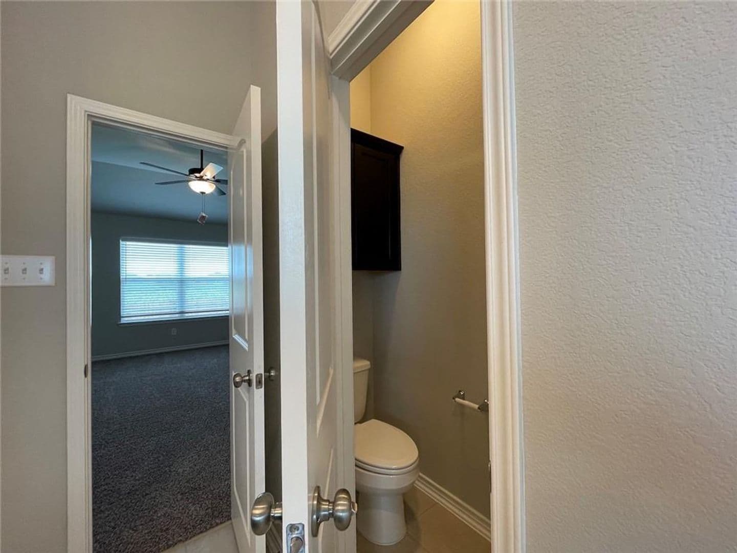 Temple House: 806 Hollyhock Dr