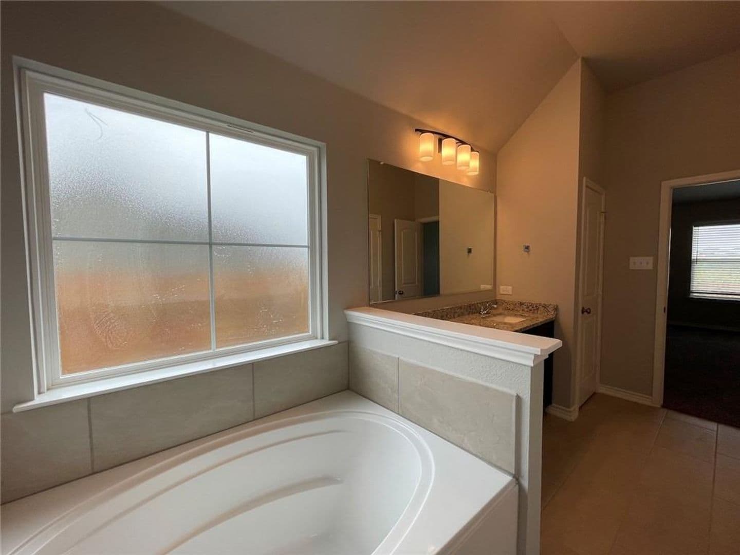 Temple House: 806 Hollyhock Dr