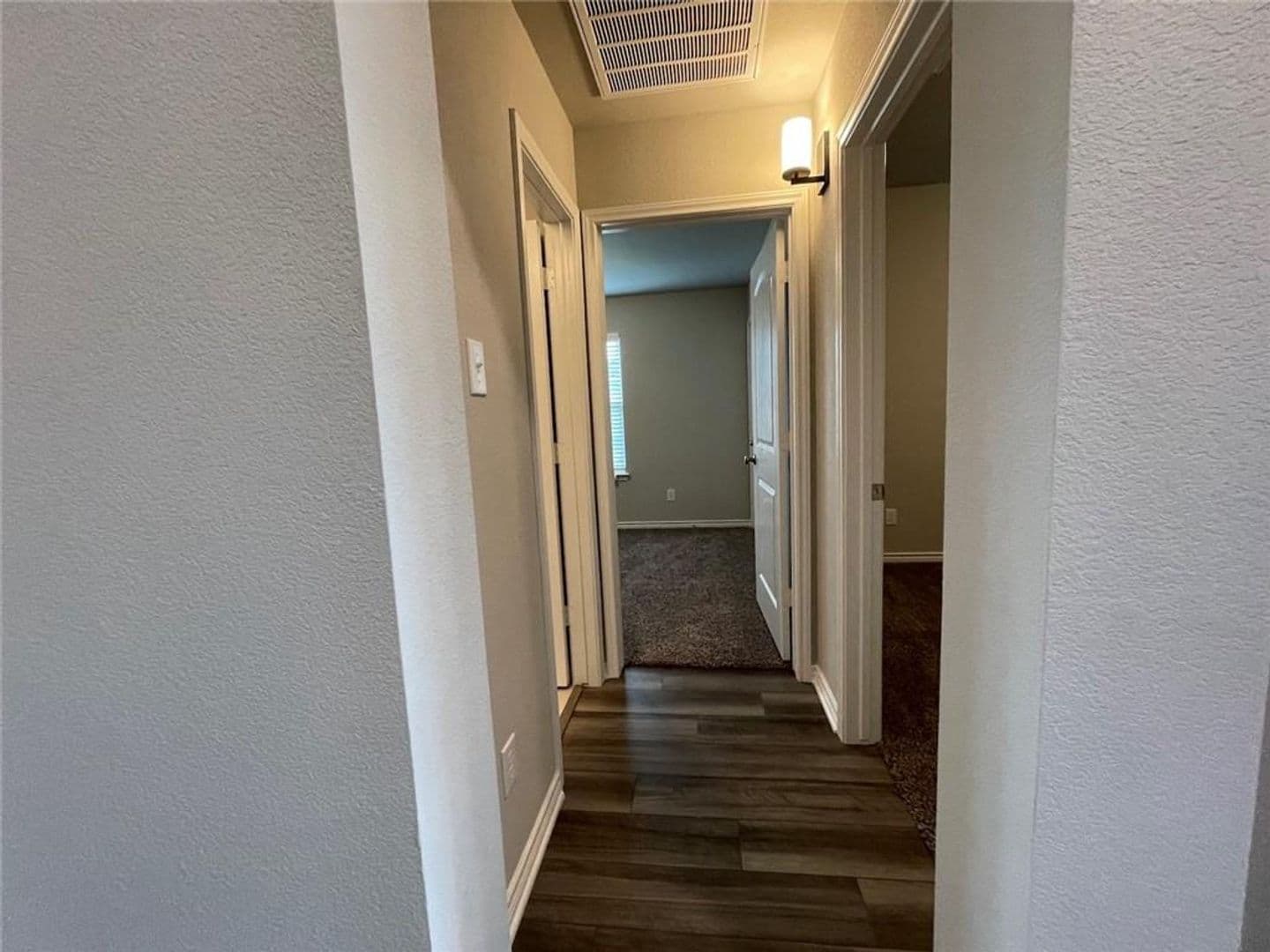 Temple House: 806 Hollyhock Dr