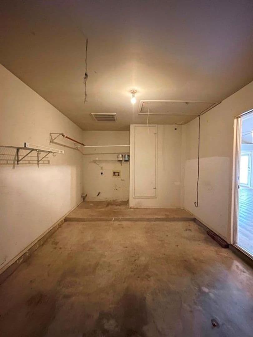 Austin House: 16719 Whitebrush Loop