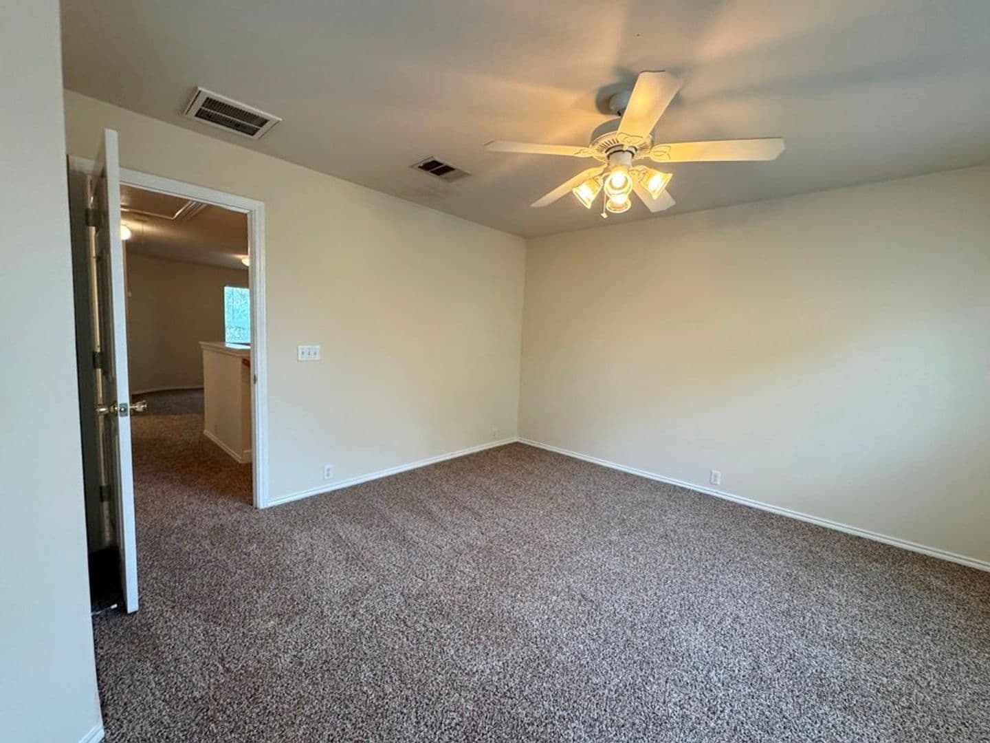 Kyle Apartment: 251A Utterback