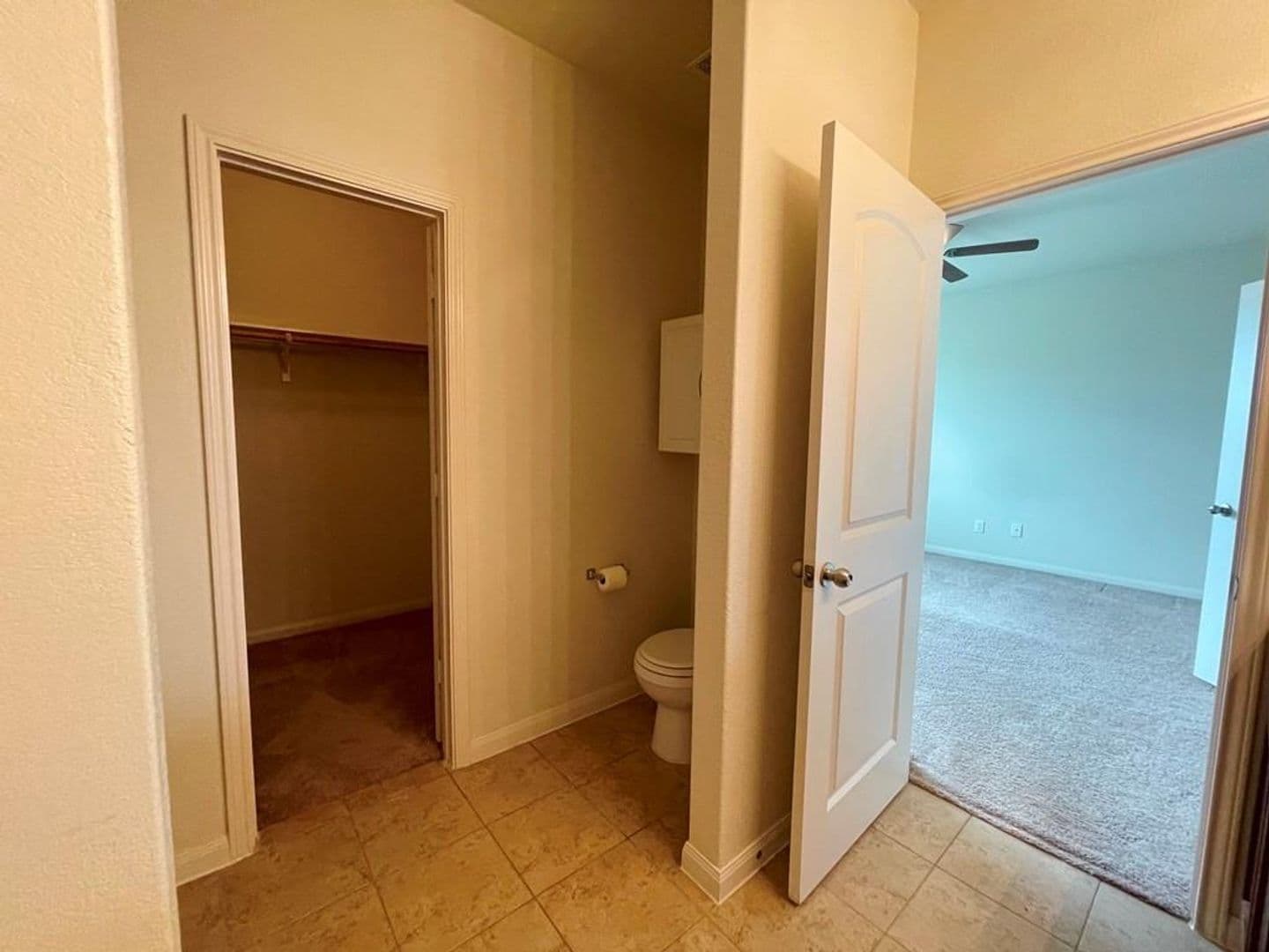 Jarrell House: 408 Farmer Ln